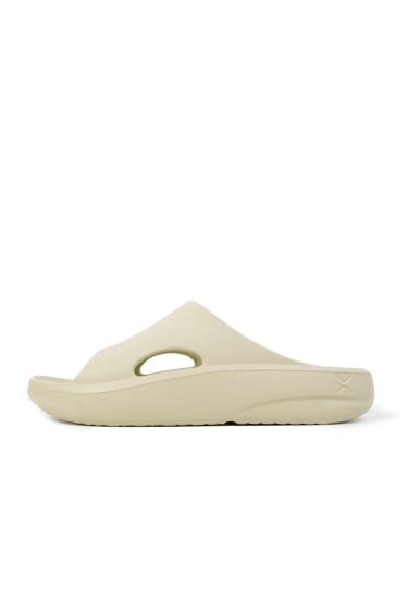 VERNER BEIGE SLIDES